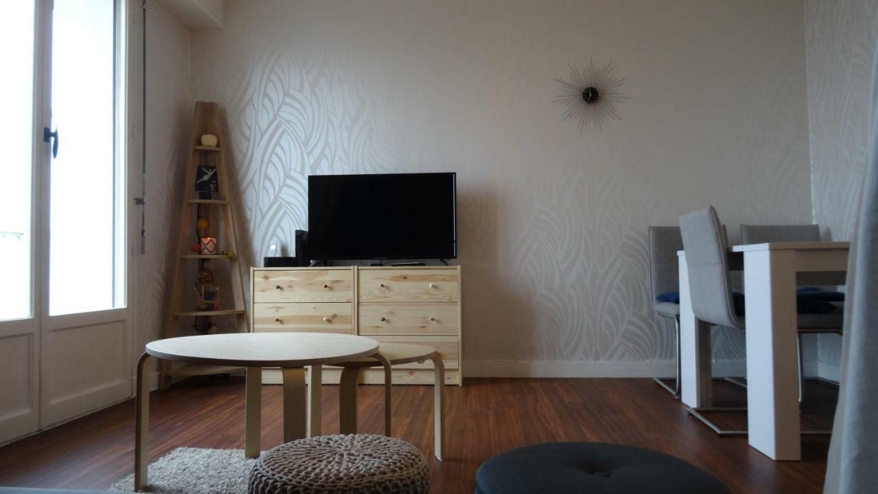 Studio Moderne Avec Jolie Vue 穆兰 外观 照片
